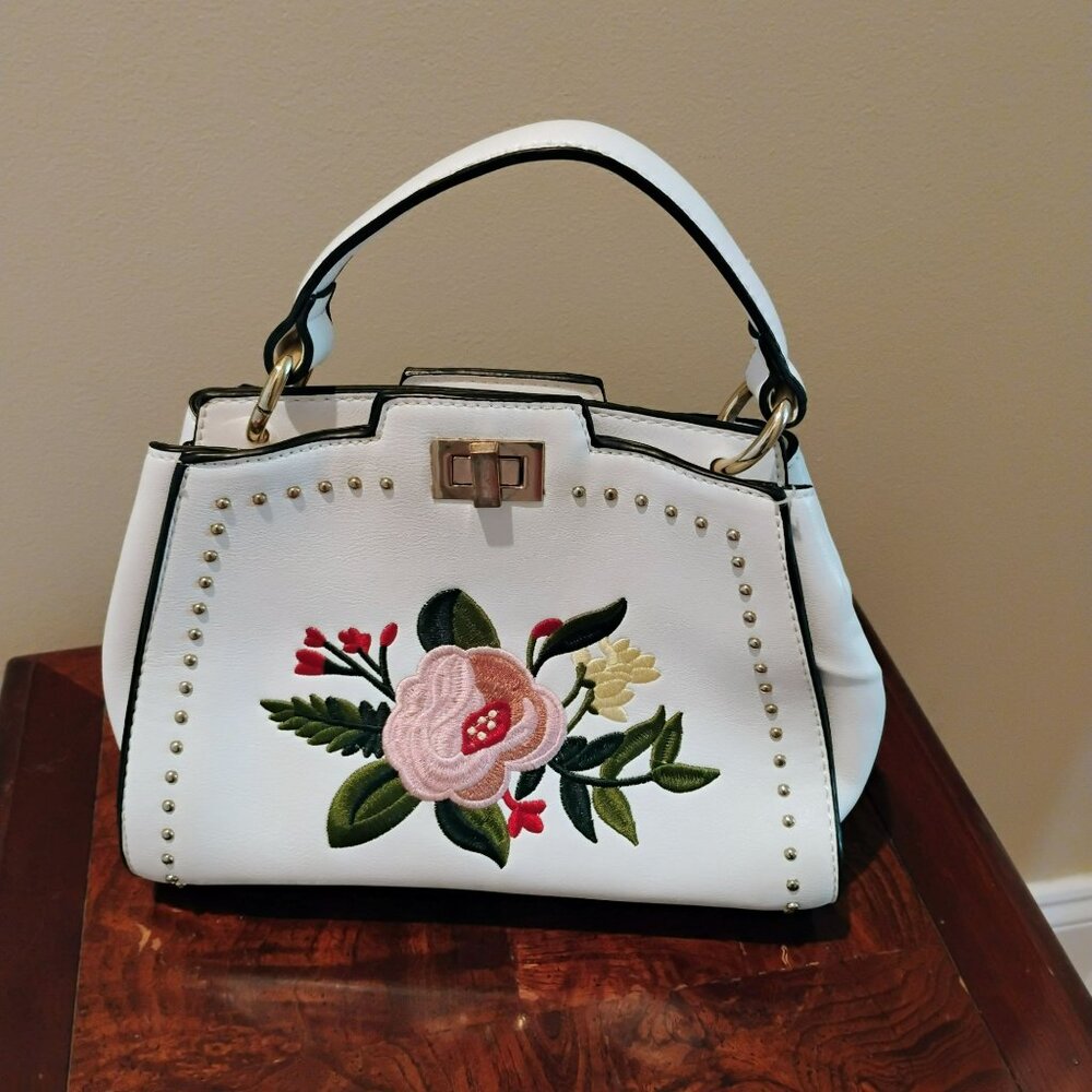 Mellow World White Floral Embroidered Handbag With Gold Tone Hardware
